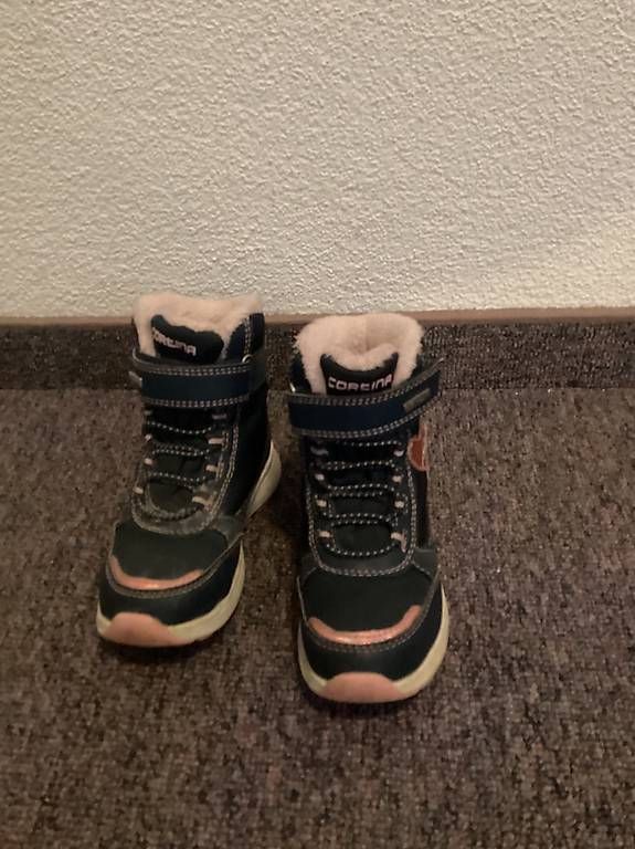 Scarpe per ragazzi: Winterschuhe Cortina Grösse 25 – Usato da Allenwinden venduto da guetzli20