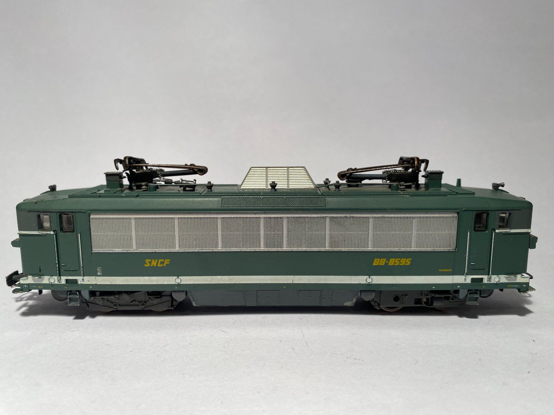 Lima Modellini di ferrovie: Lima E-Lok BB 8595 SNCF grün, DC Analog – Usato da Buchrain venduto da Modellbahn11 2
