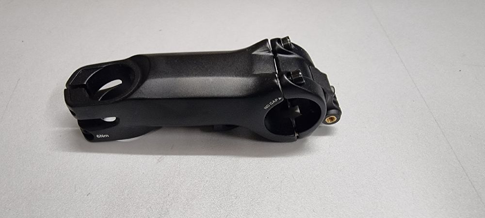Pièces détachées: Deda Superzero Lenker mit passendem Vorbau – Neuf (Voir description) à Seon par Stibinio 4