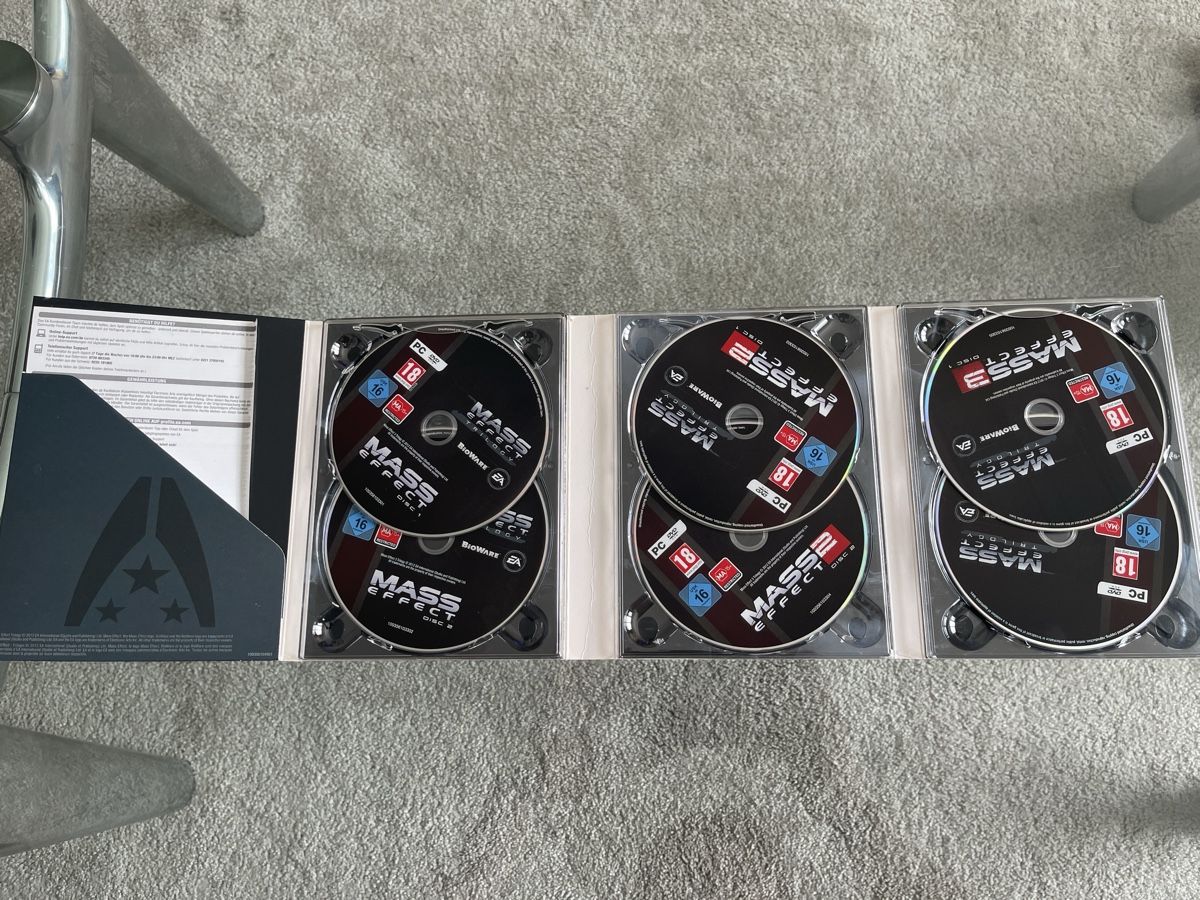 Giochi: Mass Effect Trilogy PC Spiel Sammleredition – Usato da Unterkulm venduto da AnoliOccasion 1