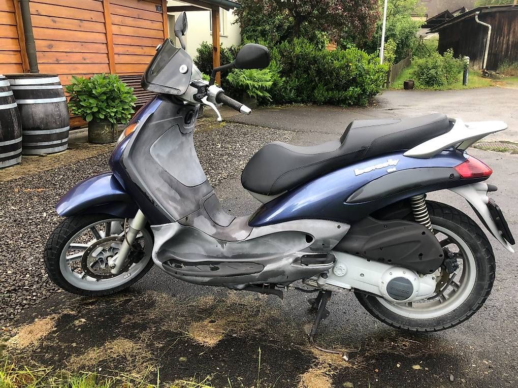 Scooters: PIAGGIO Beverly 125 – D'occasion à Freienwil par tan_8ydy