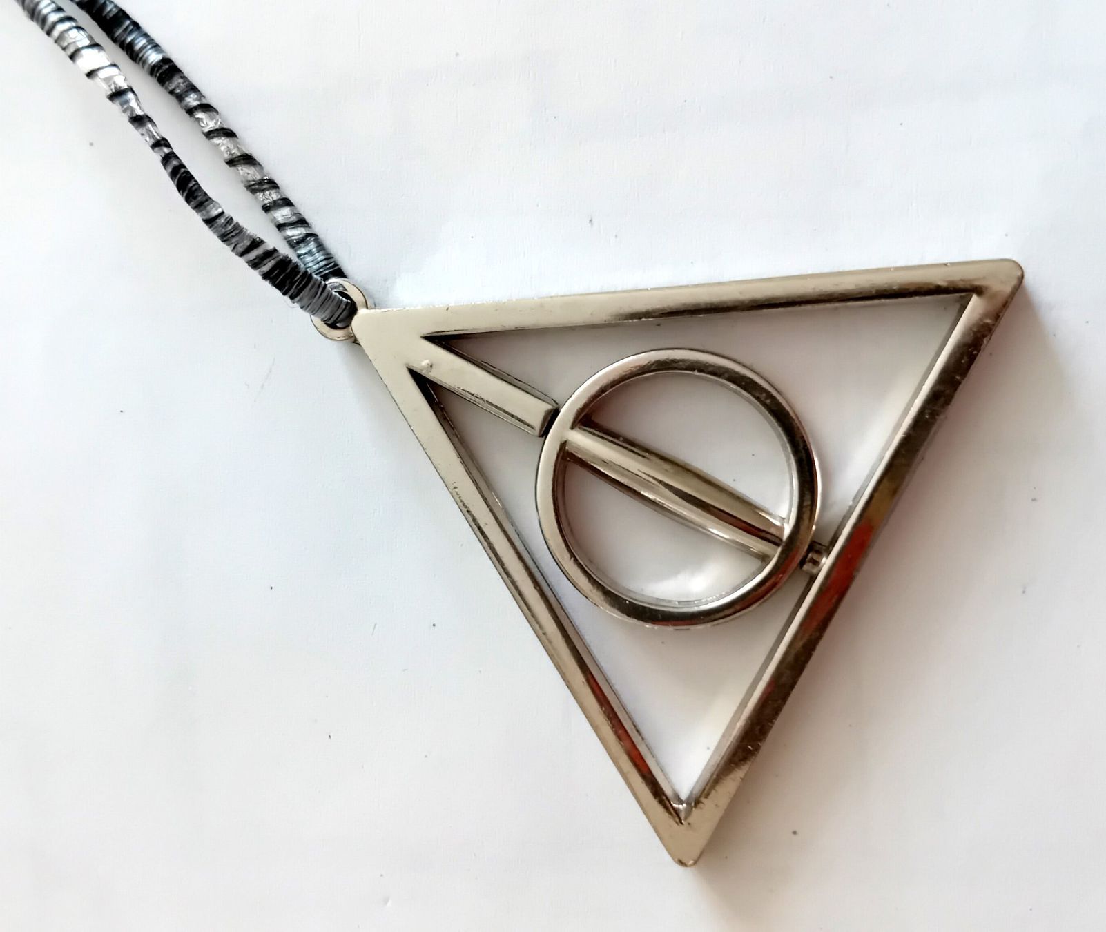 Anhänger: Pendentif triangle Harry Potter, Relique de la Mort – Gebraucht aus Neuchatel von Vlenoble