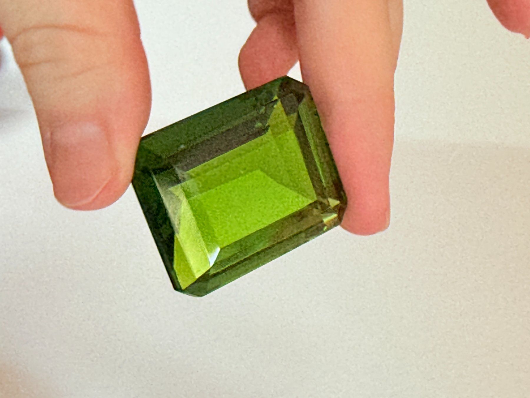 Minerali & Pietre curative: Beautiful 132.60 Ct  Certified Loose Gemstone – Nuovo e nell'imballaggio originale da Genève venduto da AWWA 4