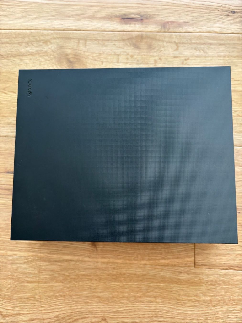 Microsoft Console: Xbox One X - Project Scorpio - mit SSD aufgerüstet + Kinect – Usato da Muttenz venduto da kuz_kx79 5