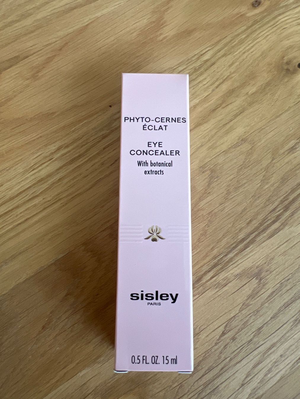Sisley Make-up: PHYTO-CERNES ECLAT, Eye concealer with botanical extracts, S – Nuovo e nell'imballaggio originale da Emmen venduto da ric.luzern