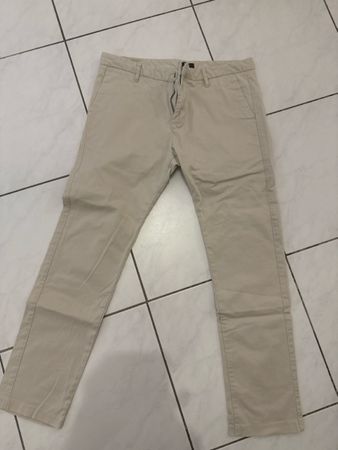 Beige Hosen Gr 34/32