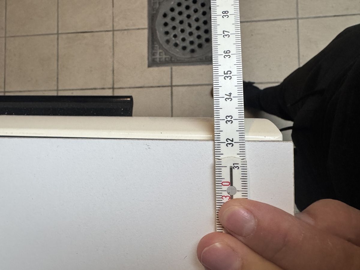 Ikea Vitrines: Weisse Vitrine – D'occasion à Altendorf par gianni2109 5
