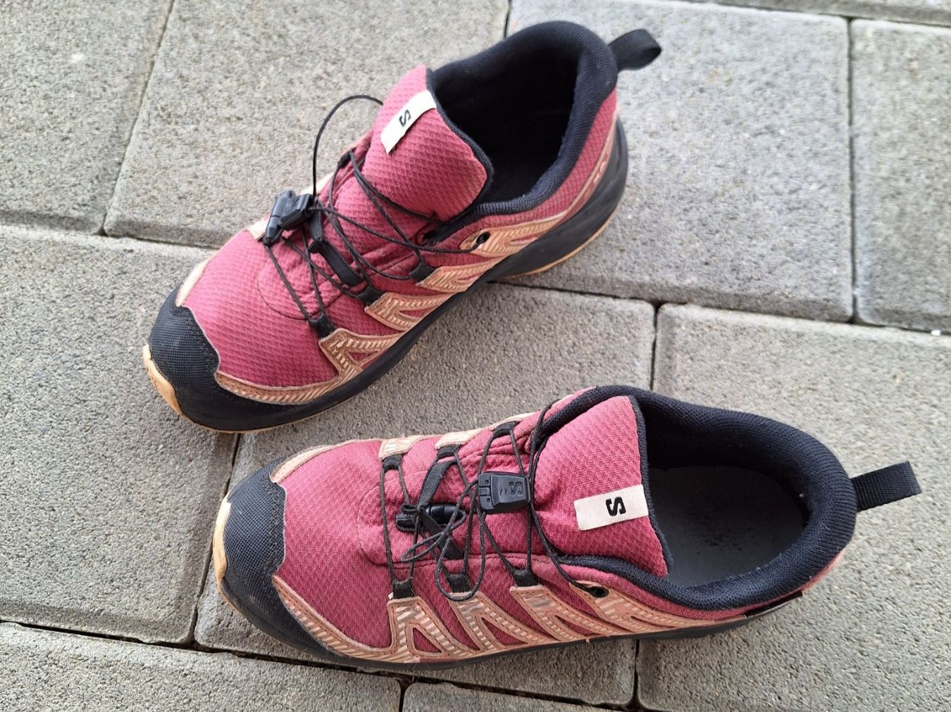 Scarpe per ragazzi: Salomon Kinderschuh Grösse 38 – Usato da Krattigen venduto da Smudo66