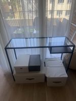 Biete stilvollen Konsolentisch aus Glas und Metall 