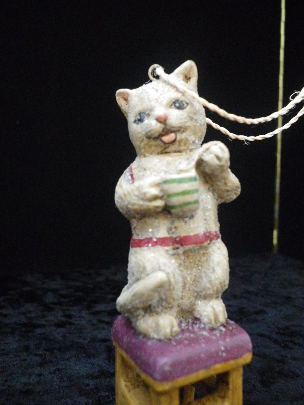 Statuette: Sammlerstück Katze auf Stuhl – Usato da Reinach BL venduto da Annodomini 5
