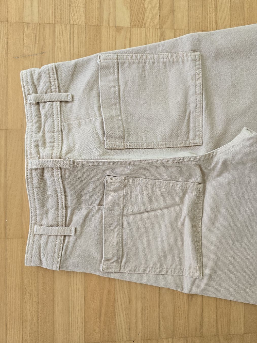 Pantaloni: Trendige, beige Hose, ungetragen, elastisch, Grösse 32 – Nuovo (secondo la descrizione) da St. Gallen venduto da A.W.128 4