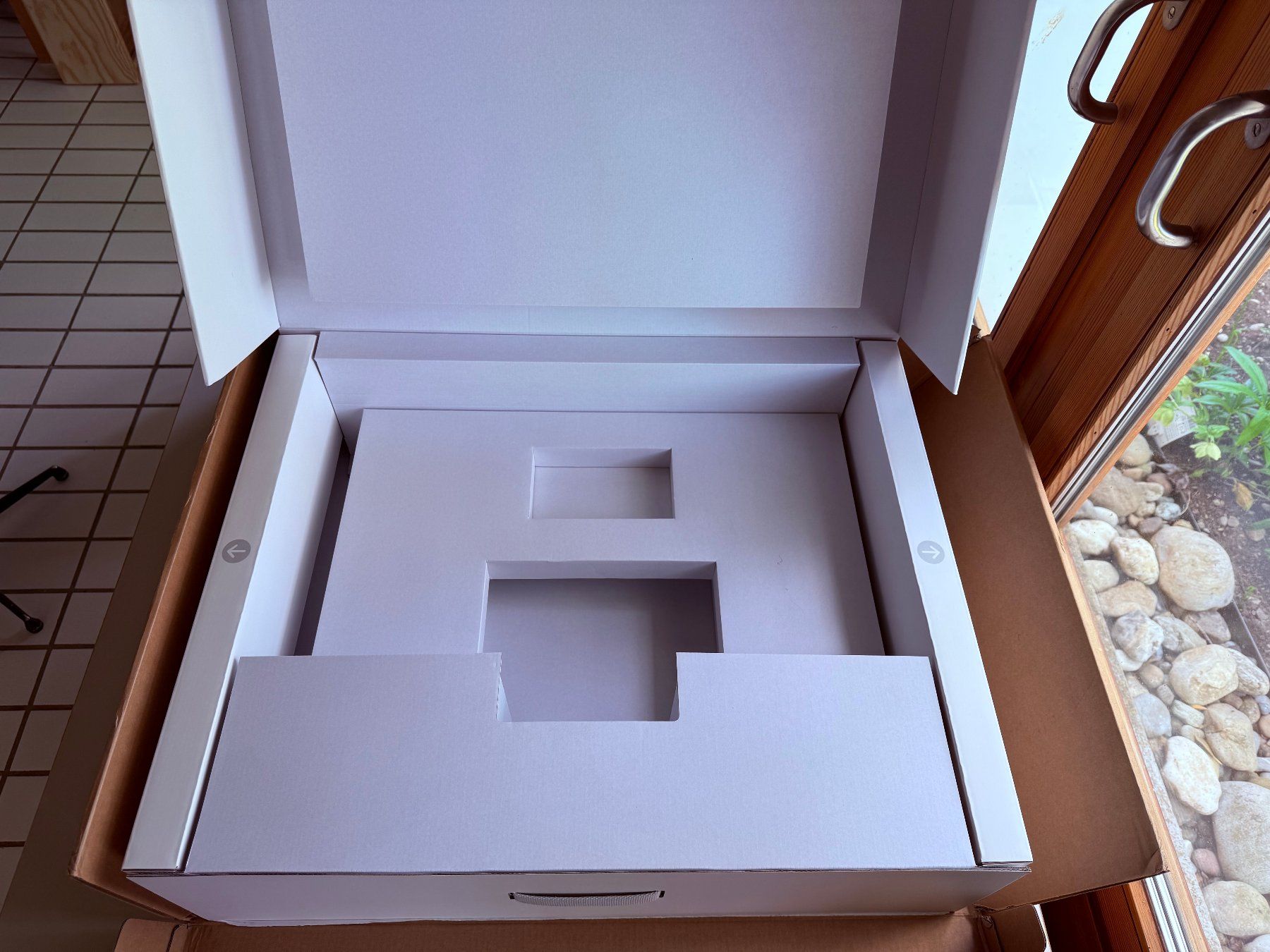 Apple Monitore: Apple Studio Display, BOX ONLY – Gebraucht aus Egg b. Zürich von TuttiAnibis 5