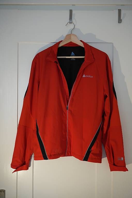 Odlo Vestes: Sportjacke Odlo Grösse S – D'occasion à St.Gallen par ONIN_C