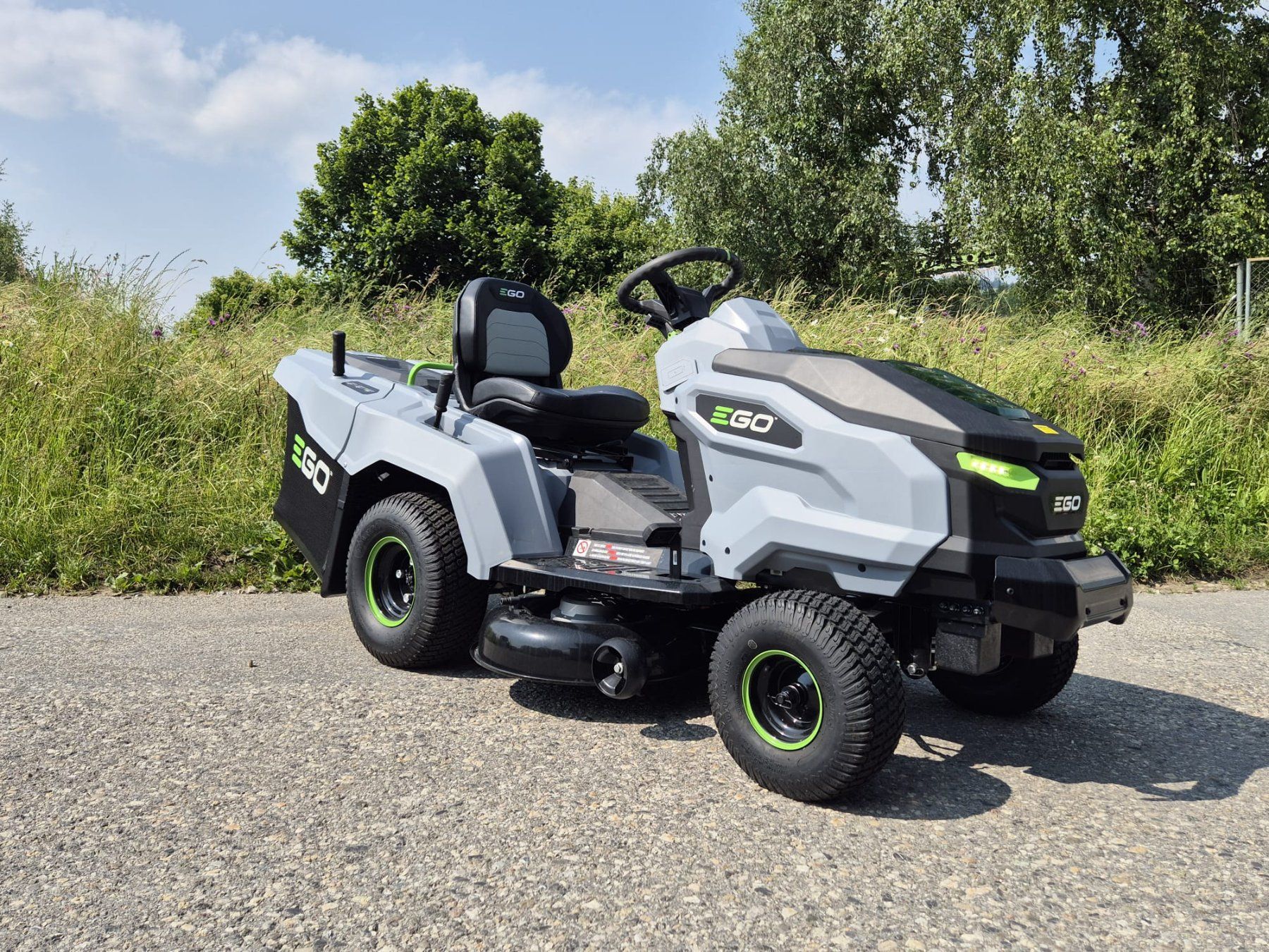 Ego Tagliaerba: EGO Akku-Rasentraktor TR3801E-B – Usato da Hasle b. Burgdorf venduto da EGO-PowerPlus3415