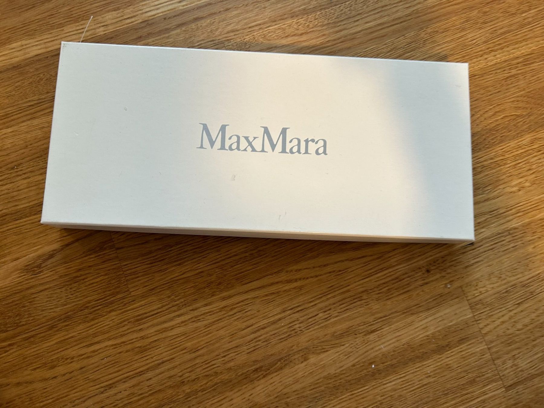 Altro in Decorazioni & Accessori: Original Max Mara Box Kasten – Nuovo (secondo la descrizione) da Küsnacht ZH venduto da filo_fila8700 1