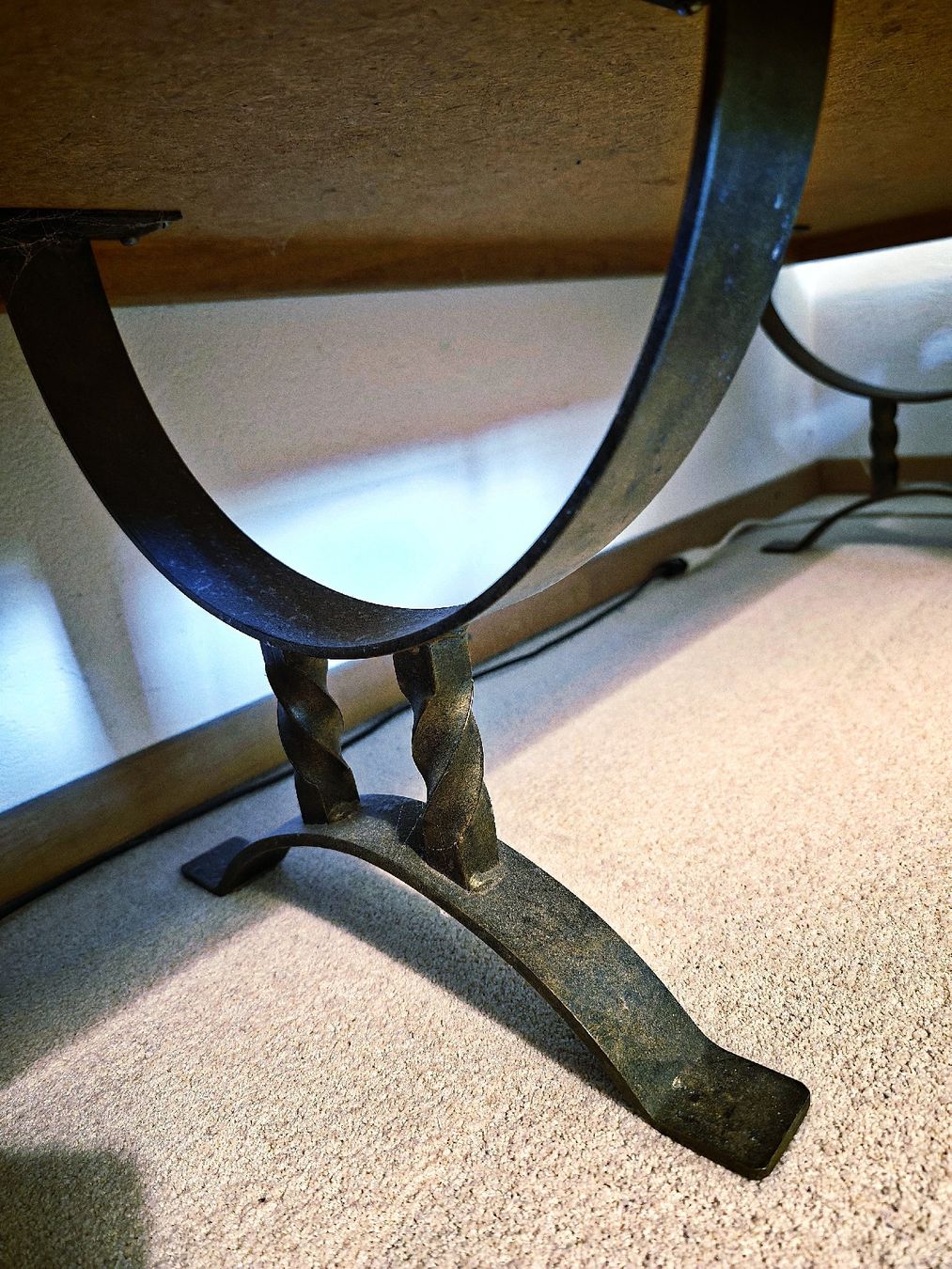 Tavoli: Vintage Couchtisch TOP Zustand – Usato da Auslikon venduto da Fastro 2