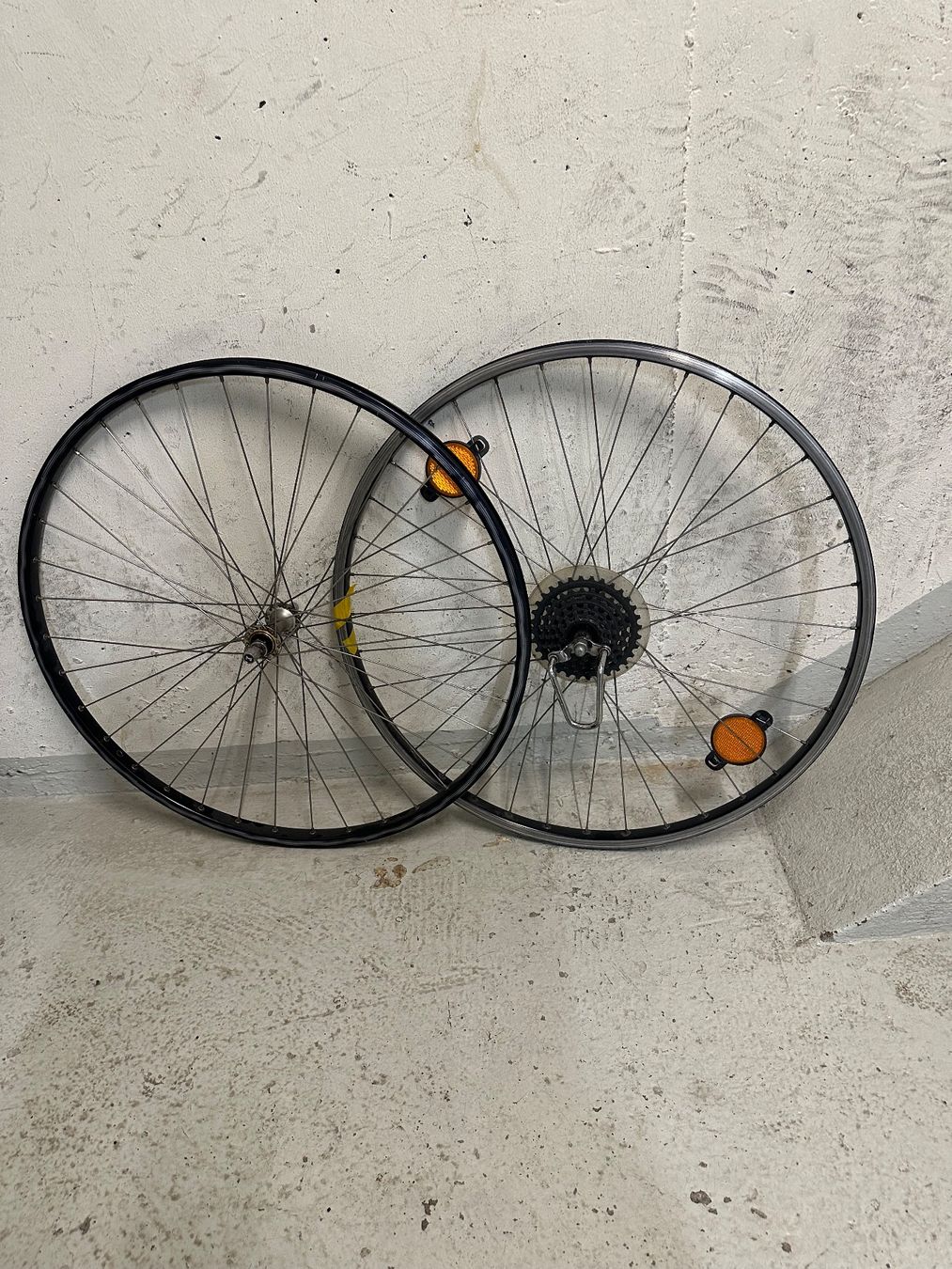 Pezzi di ricambio: VeloFelgen 28 zoll – Usato da Zug venduto da uri_z6fm