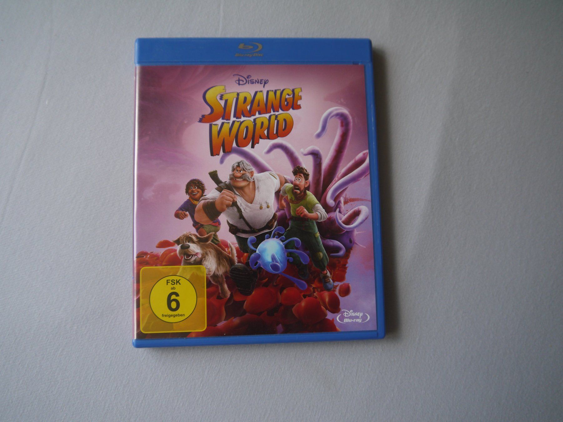 Tutti i DVDs: STRANGE WORLD(2022) - Disney – Usato da Hagendorn venduto da Blaf