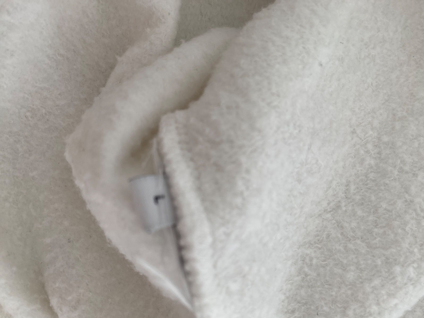 Guess Pullover & Sweatshirts: Guess Pullover 🌸 – Gebraucht aus Opfikon von Luis144 7