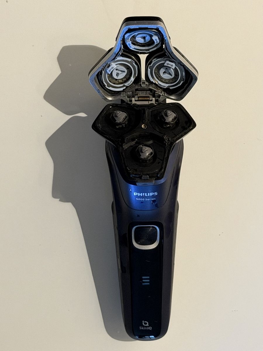 Philips Rasoi & Lamette da barba: Rasoir Philips série 5000 – Usato da duillier venduto da mitch46 2
