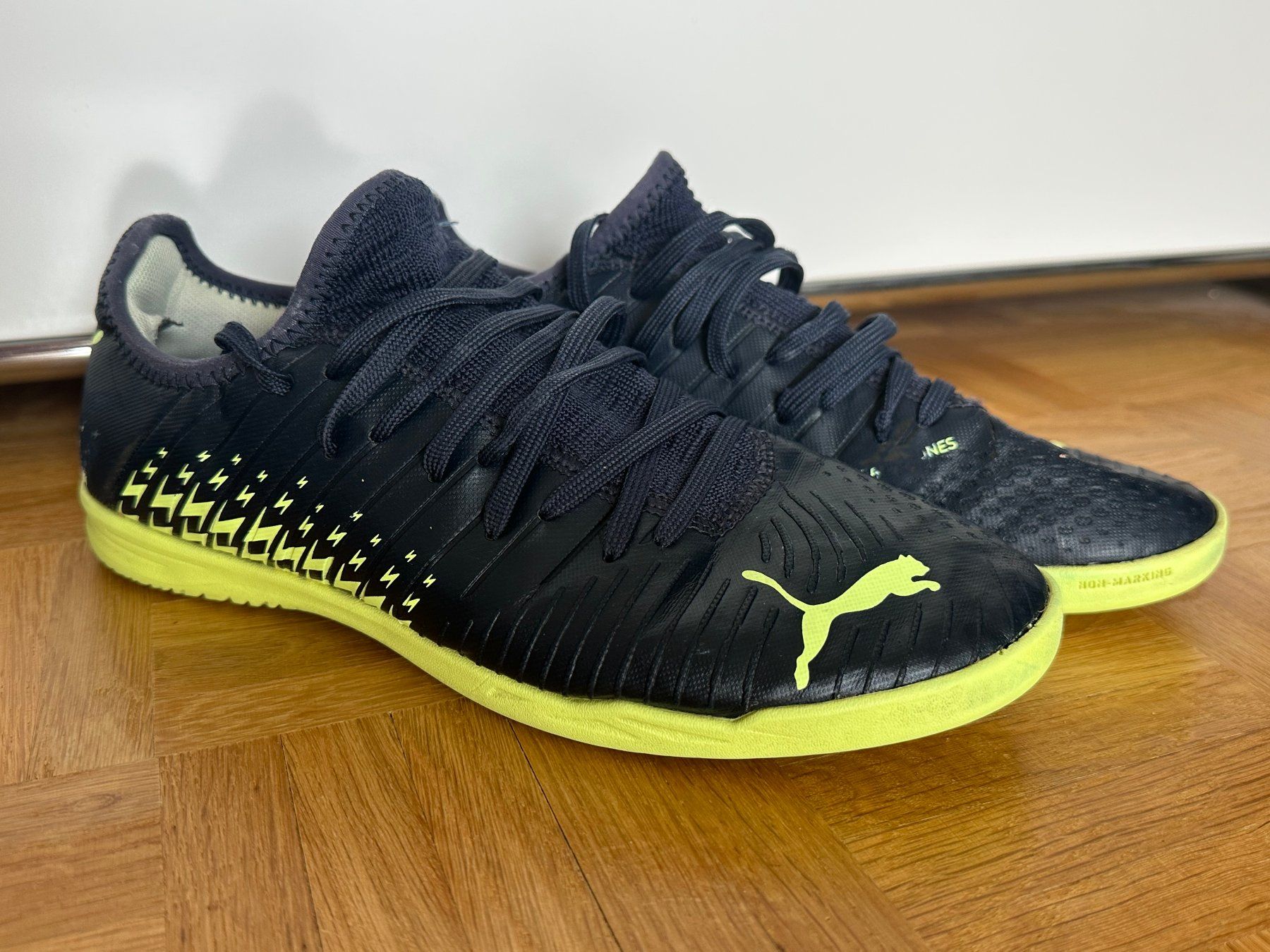 Puma Schuhe für Jungen: Fussballschuhe Puma Future Gr. 38 – Gebraucht aus Winterthur von nelead