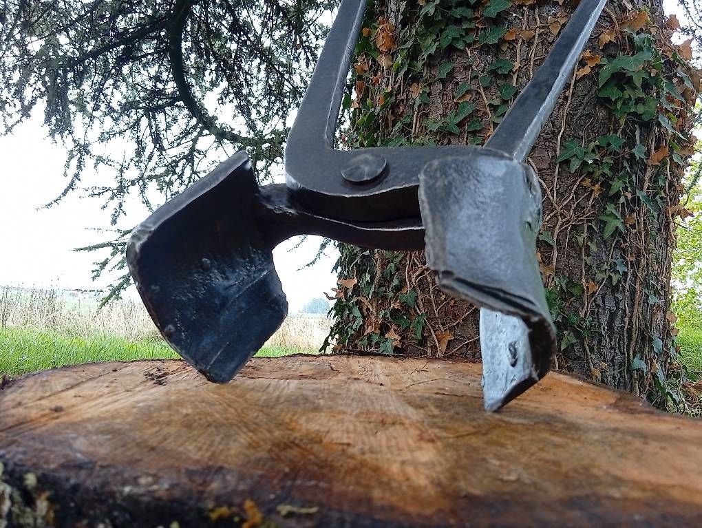 Alle Werkzeuge: Ancienne pince de forgeron – Gebraucht aus Echichens von Rootsboy 3