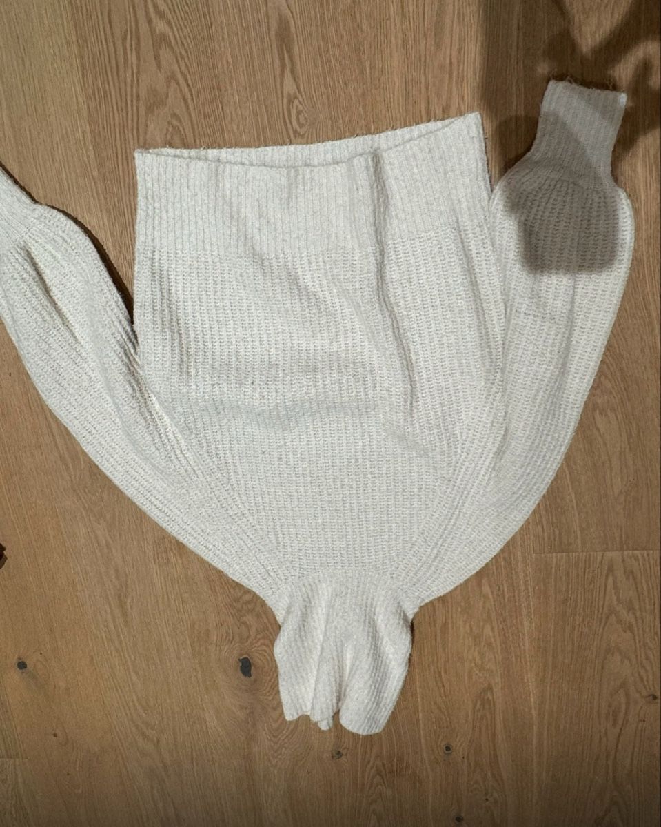 Maglioni & Felpe: Weisser Strickpullover, super warm für den Winter! – Usato da Hinwil venduto da YPMK61