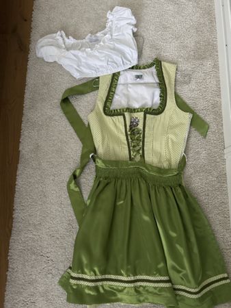 Dirndl mit Bluse Gr. 38 top Zustand (+Bluse Gr. 34 gratis)