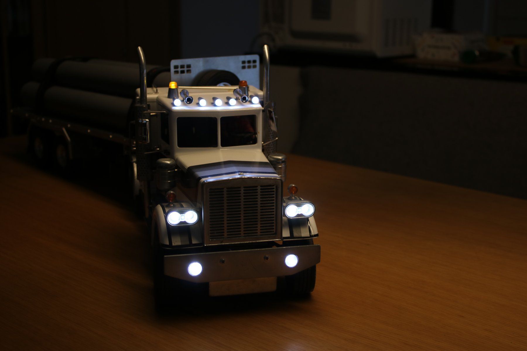 Wedico RC Modellbau: Wedico-Truck  mit Auflieger – Neu (gemäss Beschreibung) aus Winterthur von Anef 5