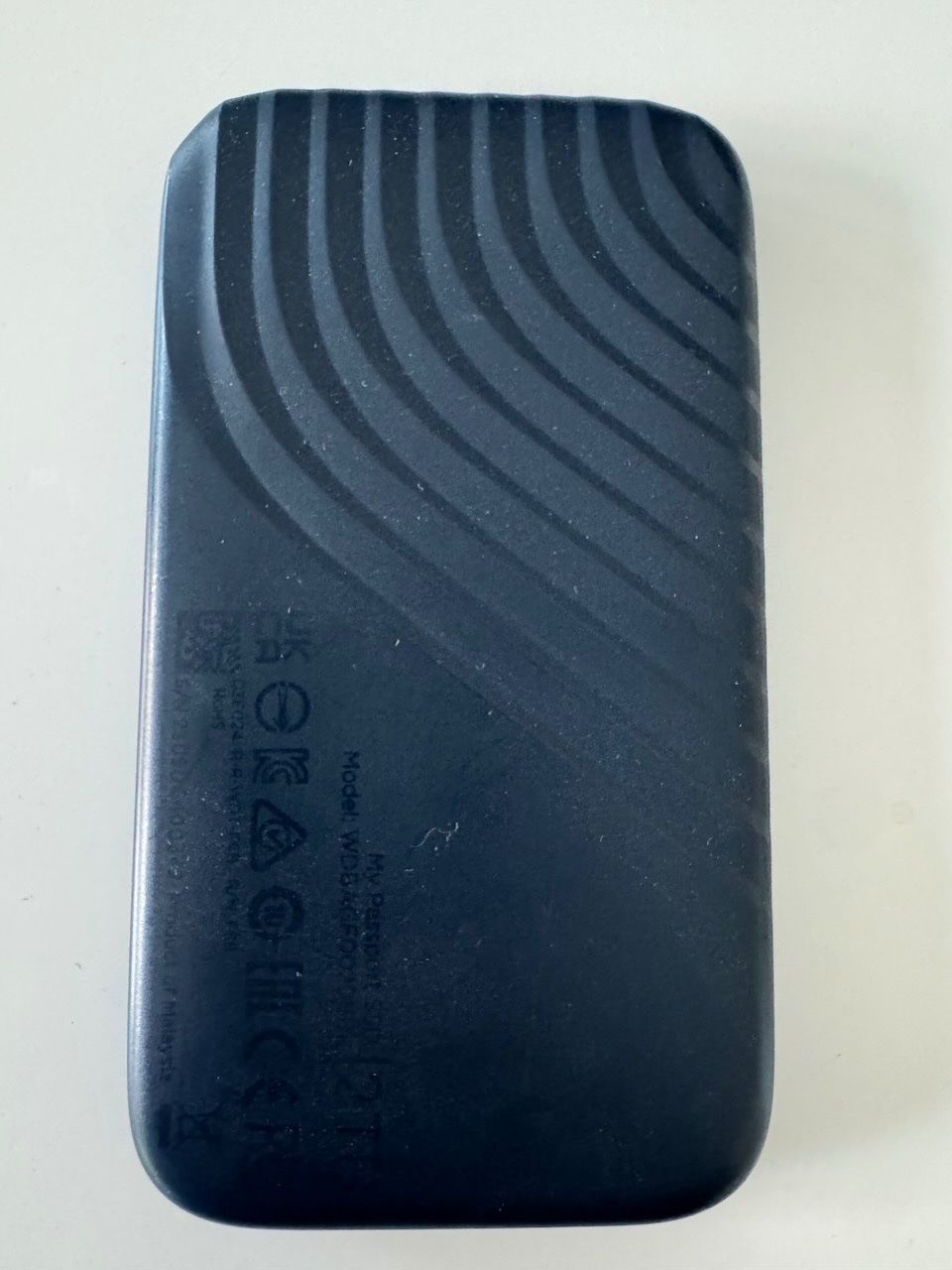 Western Digital Disques durs: Externe Festplatte SSD Western Digital 2TB – D'occasion à Winterthur par arton_arch