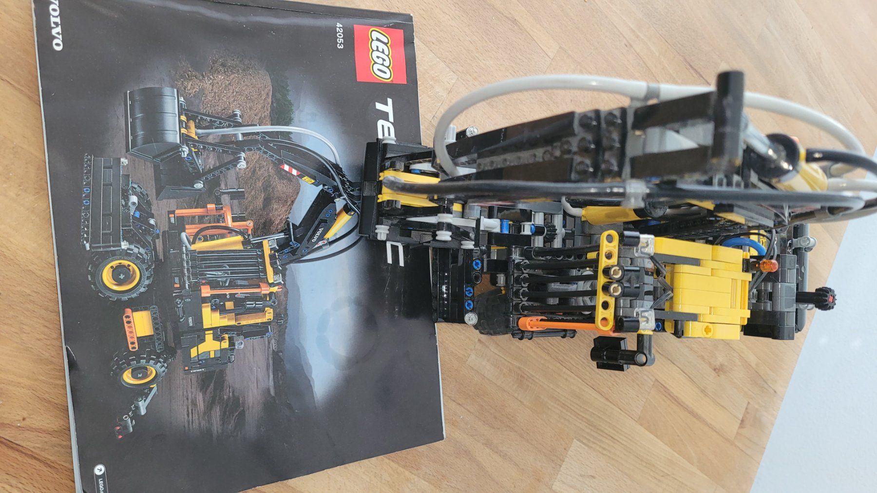 Lego Kit di costruzioni: Volvo EW160E 42053 – Usato da Olten venduto da Einwegparadies