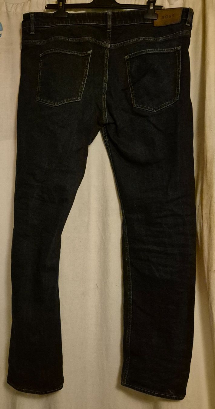 Jeans: Jeans - W 36 / L 34 – Usato da Genève venduto da daudin 1
