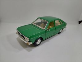 1:24 VW Passat GAMA