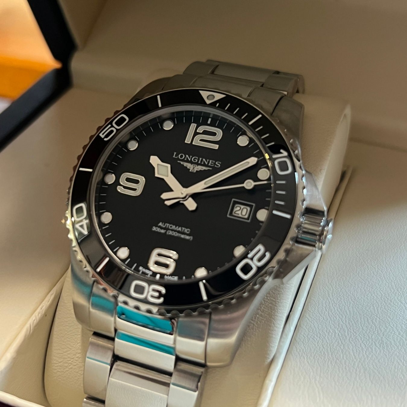 Longines Orologi: Longines Hydroconquest Black Dial Full Set L3.781.4.56.6 – Usato da Carouge GE venduto da Watchaser 2