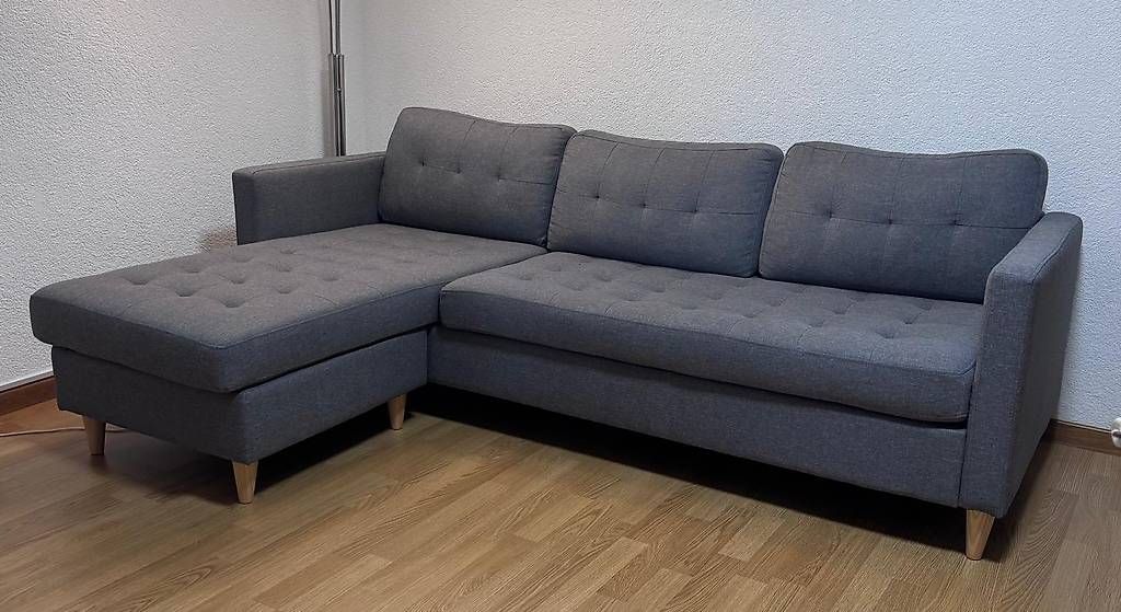 Sofas: Graues Sofa (ohne Kissen) – Gebraucht aus Rüti b. Büren von Niederberger-88