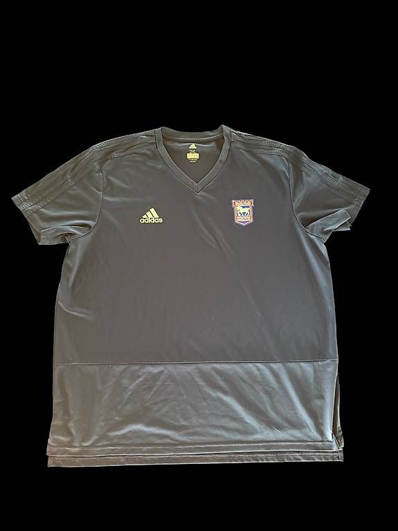 Canottiere & Pantaloni: Original Trainings Shirt Ipswich Town 2017 – Usato da Volketswil venduto da Leon567