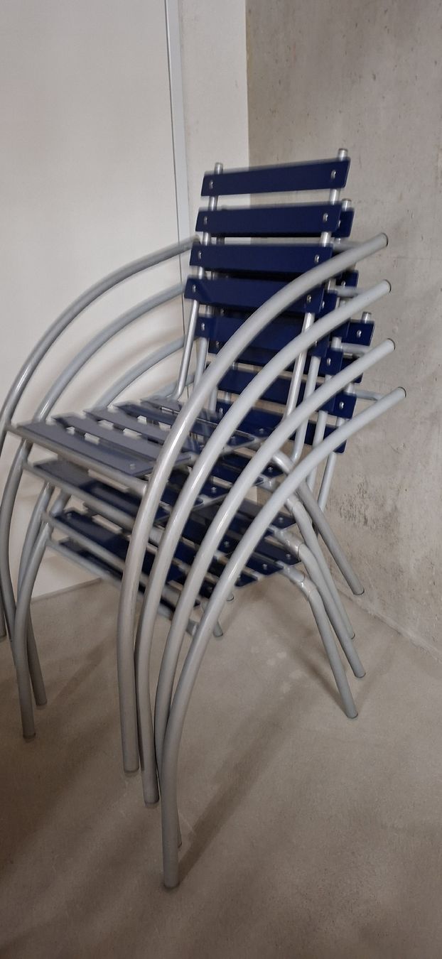 Schaffner Set di tavolo e panche: Schaffner Gartentisch und 4 Stühle in blau – Usato da Basel venduto da Lovintage 4