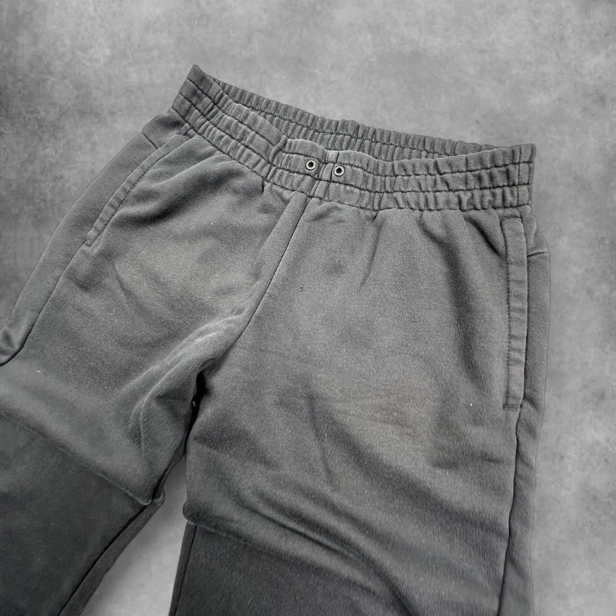 Adidas Pantaloni: Adidas sweatpants – Usato da Erlinsbach SO venduto da TogaResell 1