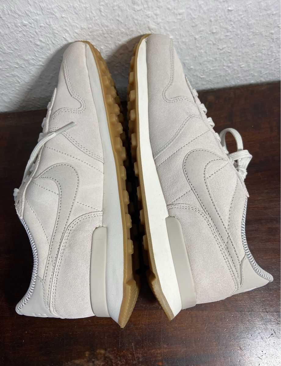 Nike Scarpe da donna: Nike Sneaker Schuhe Gr. 40 hellgrau – Nuovo (secondo la descrizione) da Fislisbach venduto da KolibriSecondhand 2