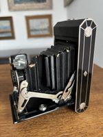 Appareil photographique ancien Kodak six-20