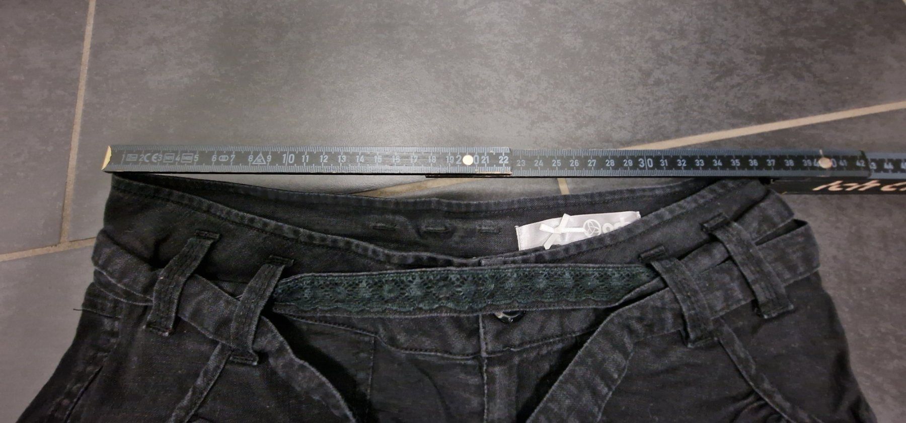 Pantaloni: Bermuda Shorts ORB – Usato da Oftringen venduto da bin_2wk8 3
