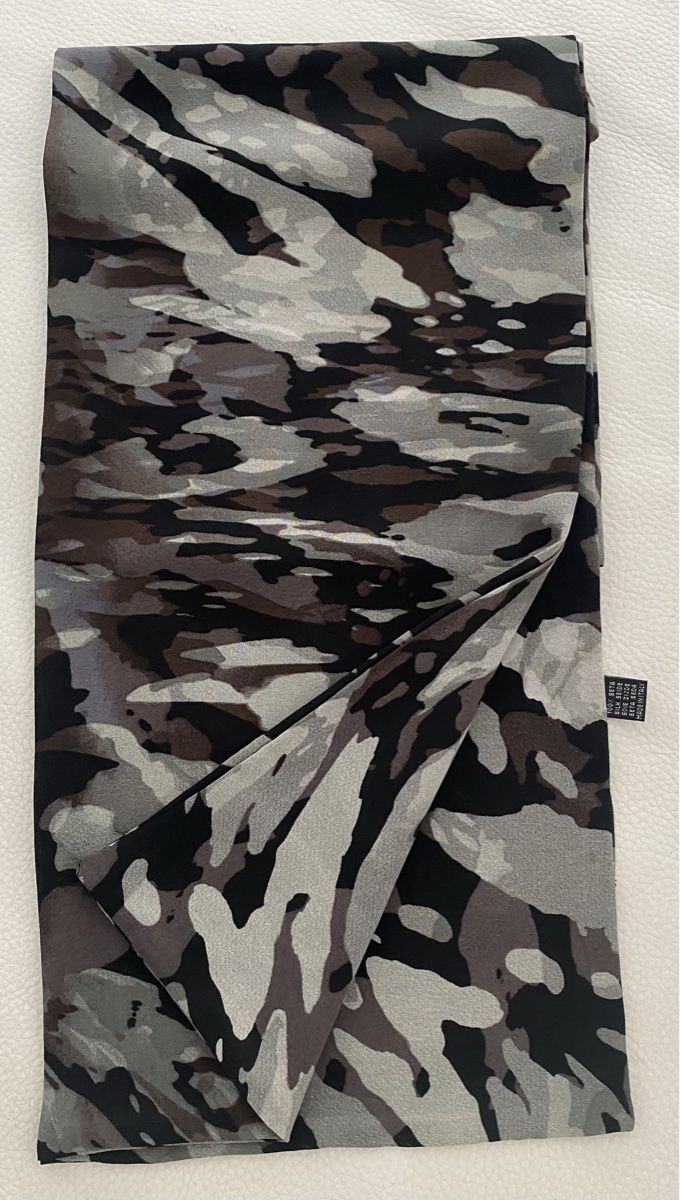 Foulard & Sciarpe: Seiden Schal 🌸 – Usato da Opfikon venduto da Luis144 2