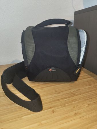 Lowepro Kameratasche schwarz gruen 
