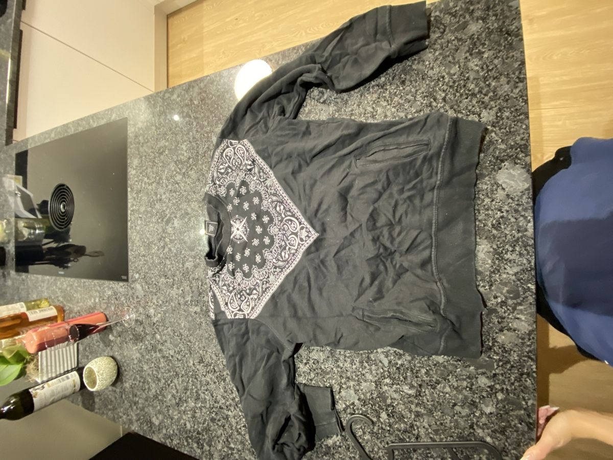 Pulls & Sweat-shirts: Schwarzer Herren-Sweater mit Muster – Neuf (Voir description) à Steckborn par Amandabraun96 1