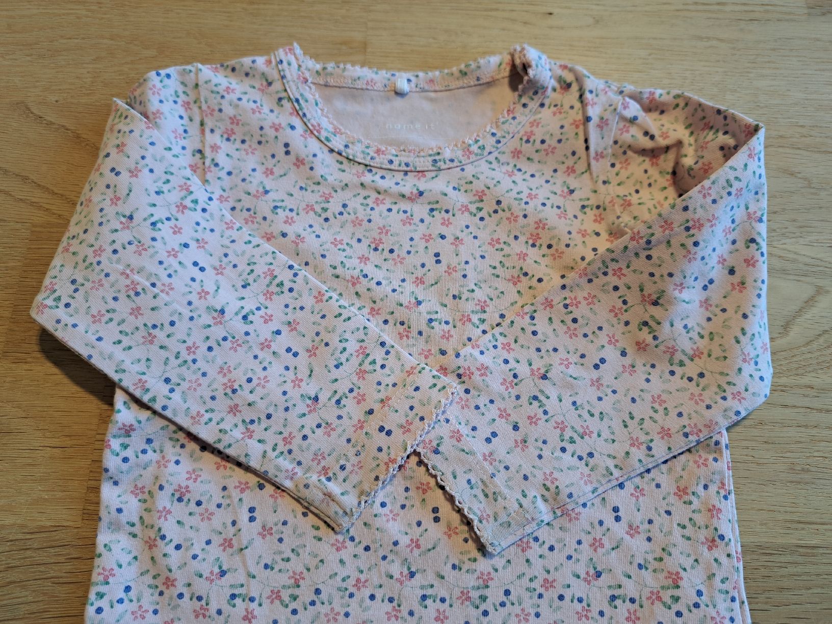 Name It Unterwäsche: 2 Name it Langarm Bodys Grösse 80 / 9-12 Monate, organic – Gebraucht aus Bergdietikon von Staphylococcus 2