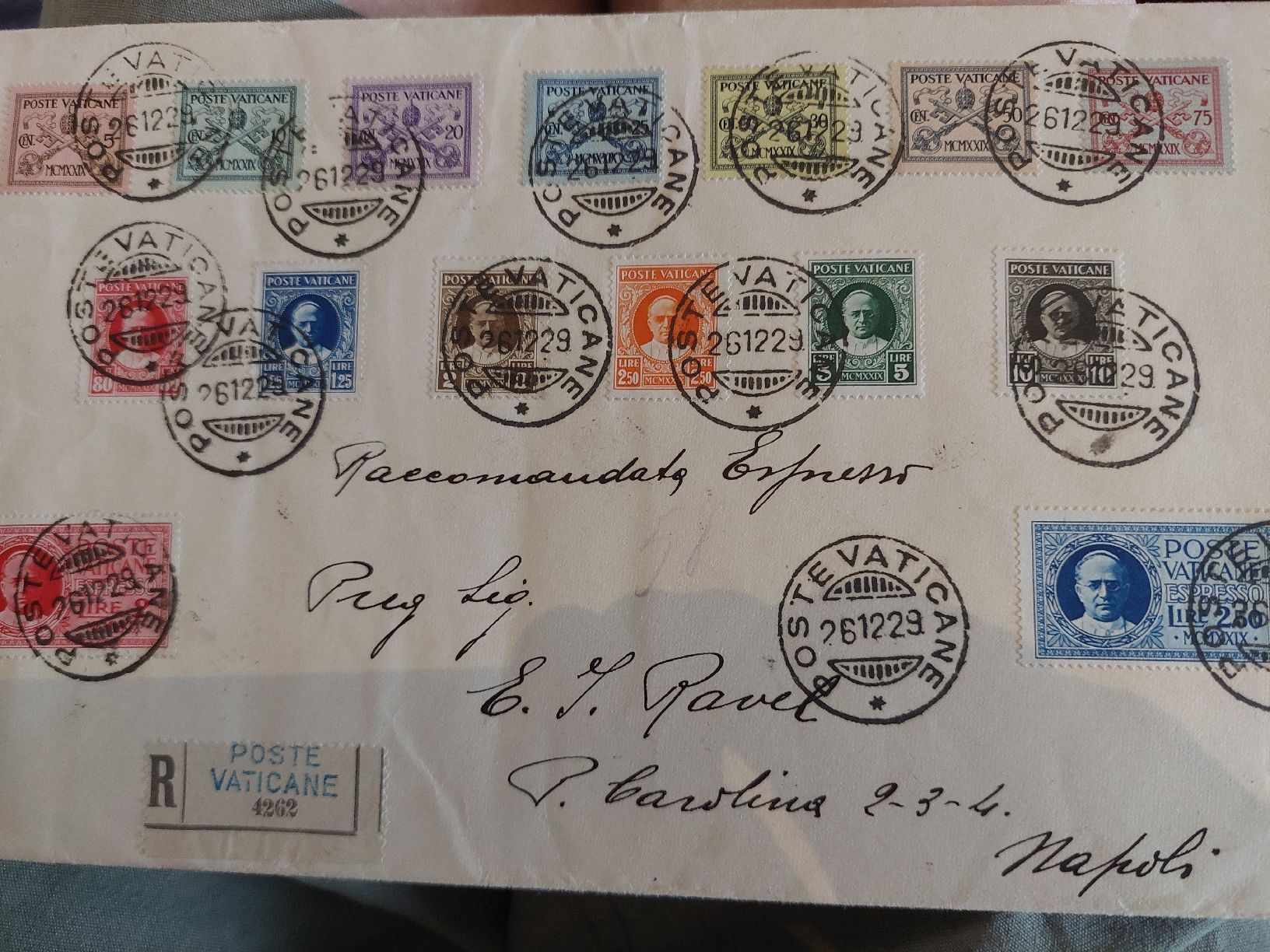 Alle Briefmarken: Timbres du Vatican  – Gebraucht aus Le Locle von wchs