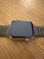 Apple Watch 9 GPS + Celluar 45mm Edelstahlgehäuse Gold