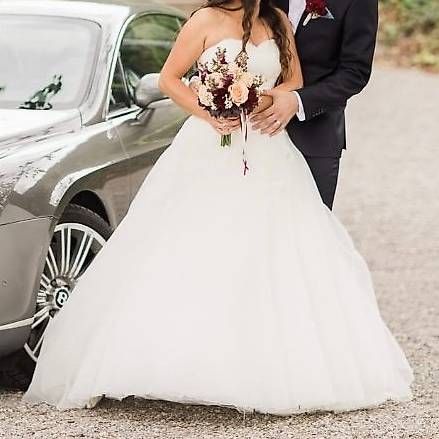 Wunderschönes Hochzeitskleid inkl. Reifrock