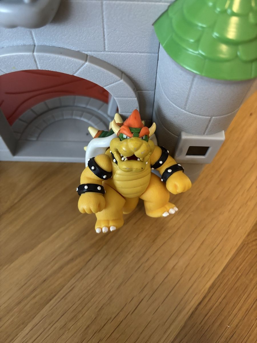 Spielzeuge: Bowser Schloss – Gebraucht aus Herisau von Seyashop_2 1