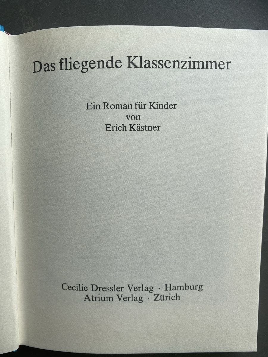 Libri: Erich Kästner: Das fliegende Klassenzimmer, Kinderbuch – Usato da Dallenwil venduto da kavogt6 3